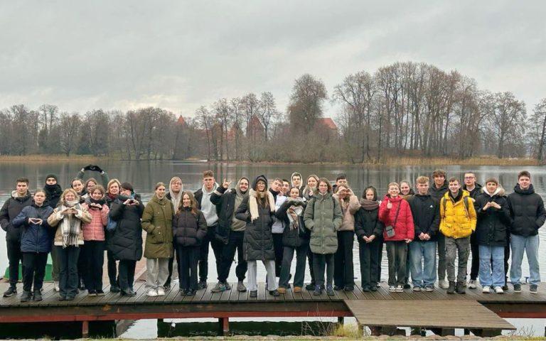 „Šimtalapis – tradicija paklūsta eksperimentams”