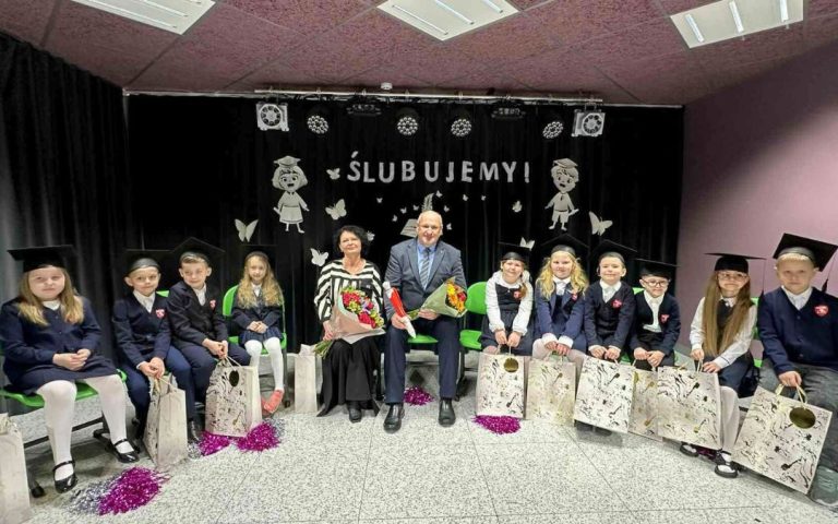 Relacja ze Święta Pierwszaków „Pasowanie na ucznia”