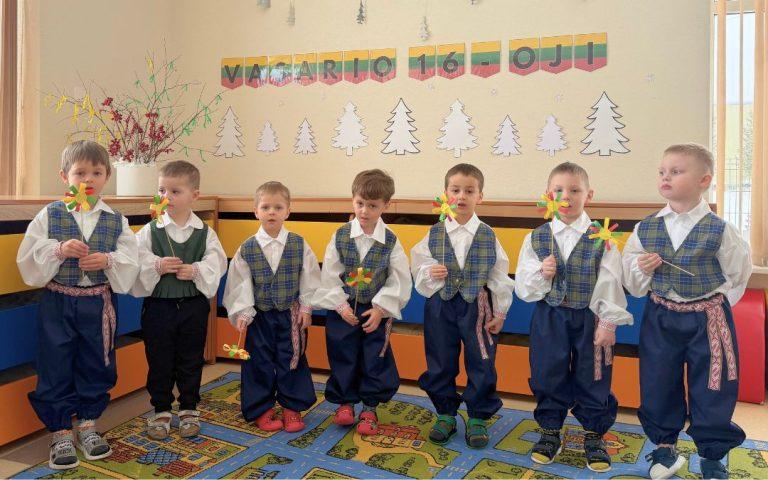 Vasario 16-oji „Zuikučių” grupėje