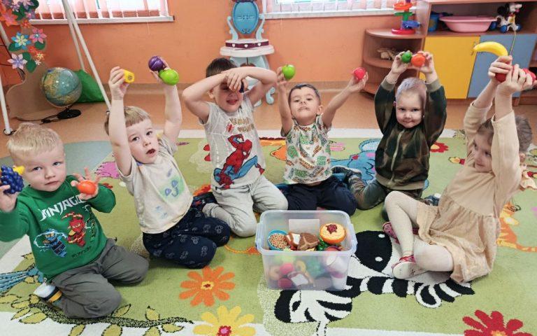 Spalvotos daržovės – stiprūs vaikai